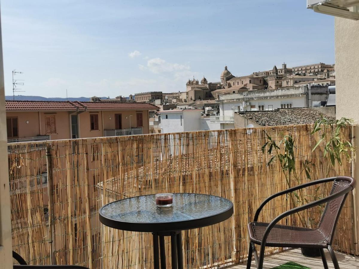 Casa Principe Di Piemonte Leilighet Noto Eksteriør bilde